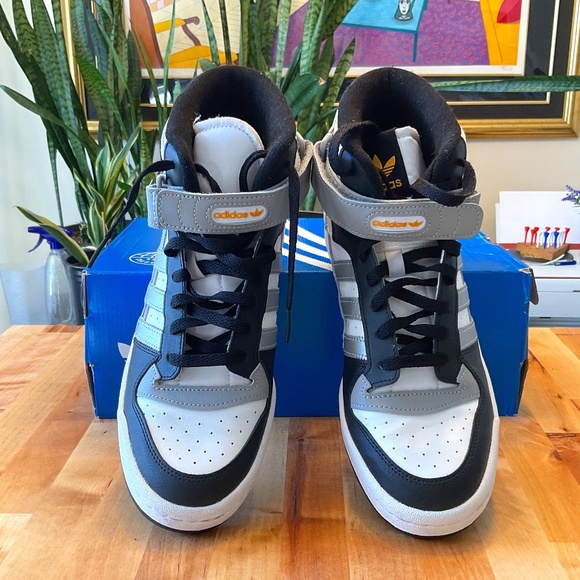 Adidas Mid main image 6